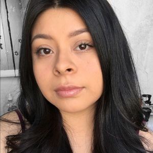 Meet your Posher, Yolanda